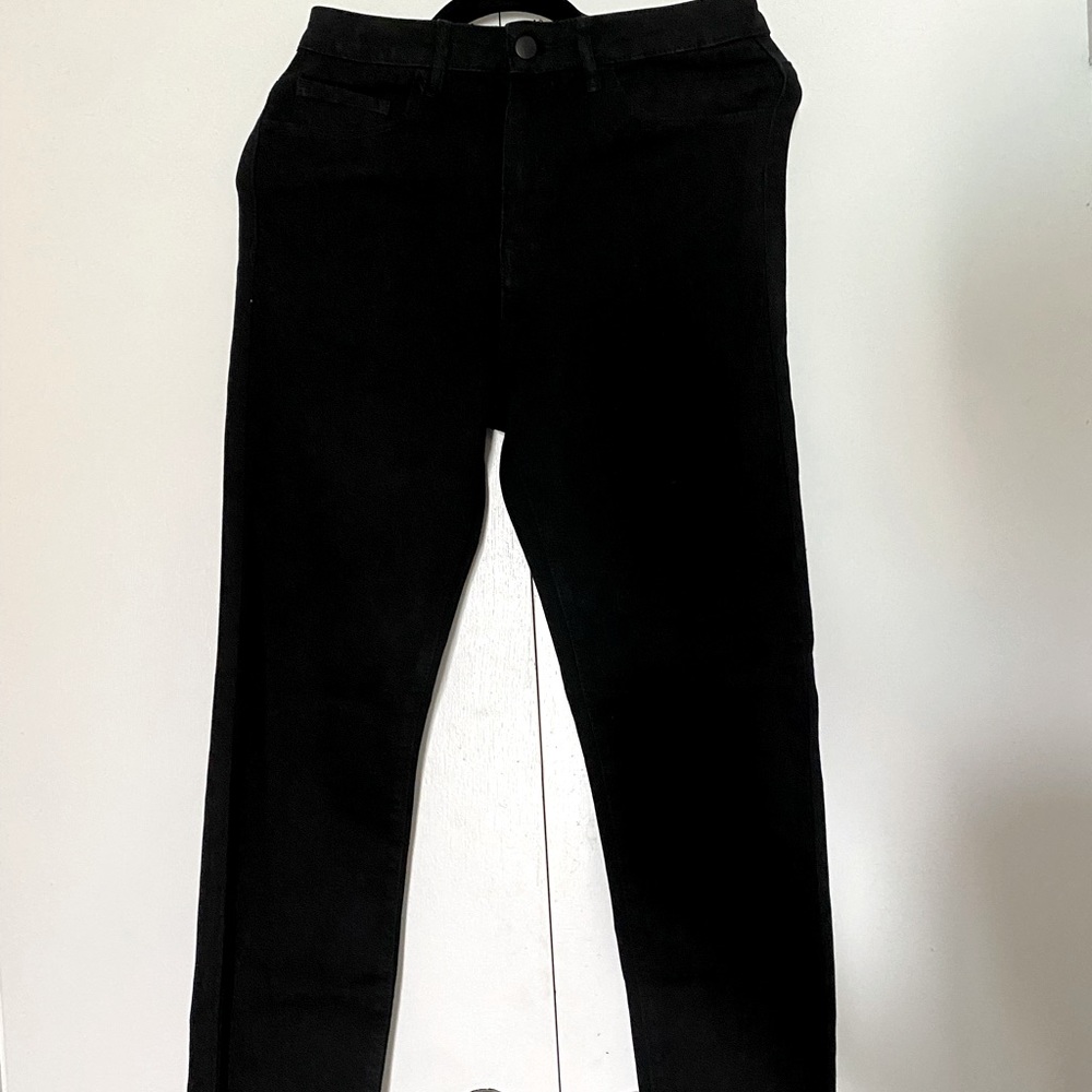 Black skinny jeans